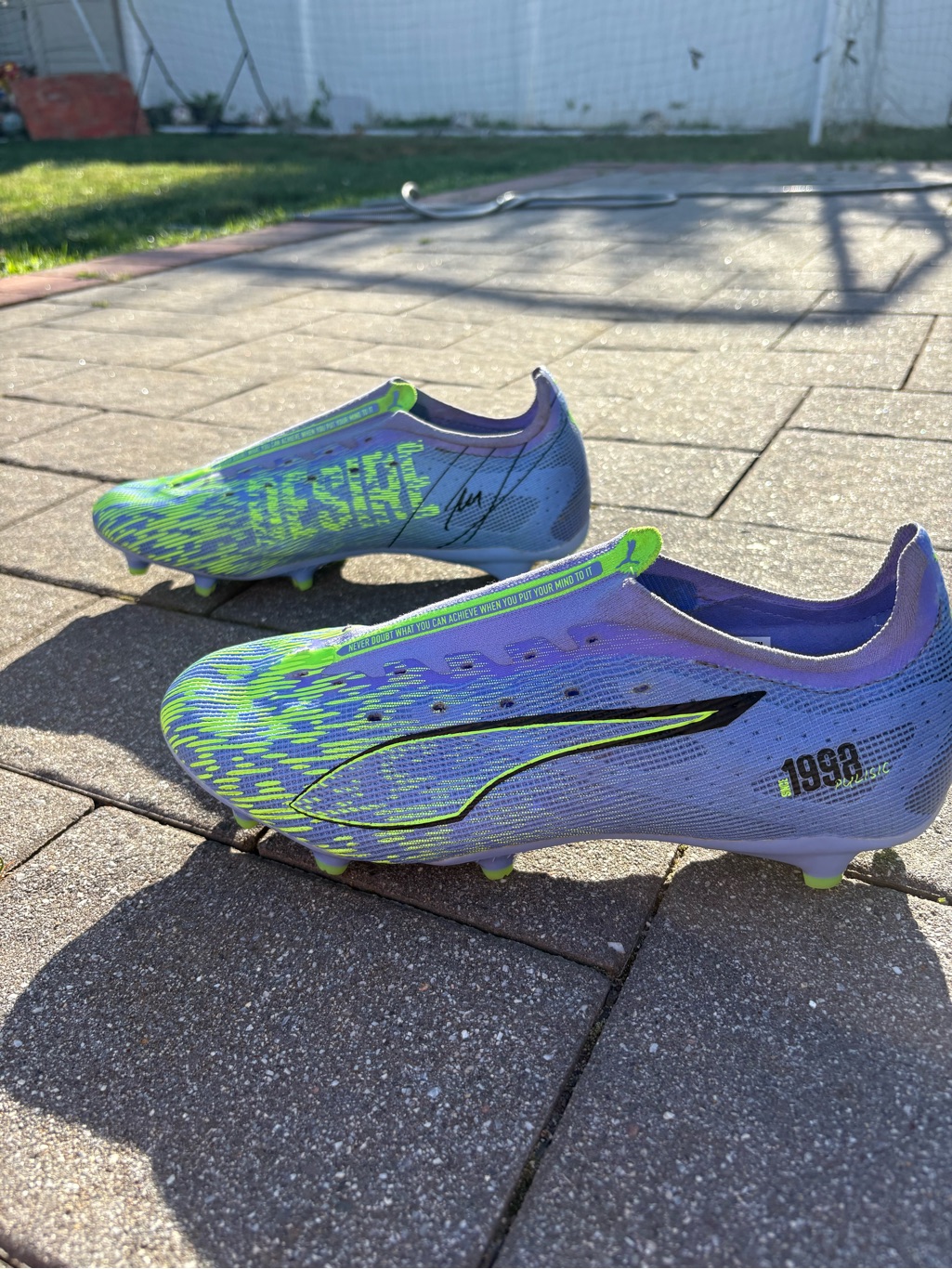 Puma Ultra Christian Pulisic Size 10 Soccer Cleats
